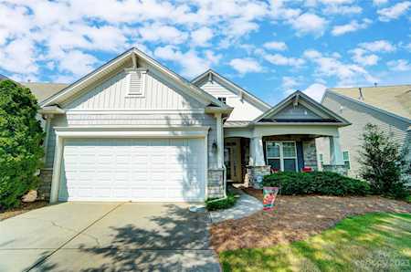 6743 Fieldstone Manor Dr Matthews, NC 28105