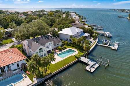 4917 W Bay Way Dr Tampa, FL 33629
