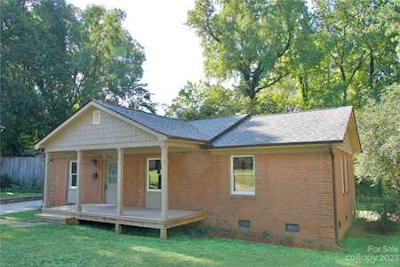 4630 Halstead Dr Charlotte, NC 28209