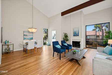 4225 Via Arbolada #580 Los Angeles, CA 90042