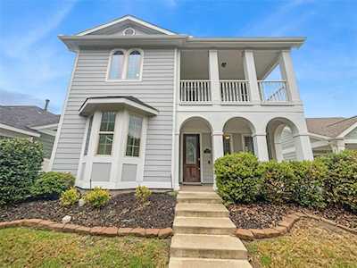 1245 Charleston Lane Savannah, TX 76227