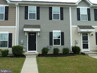 205 Lady Bug Dr Dover, DE 19901