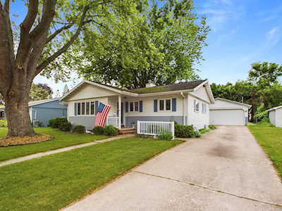 2335 Minerva St Oshkosh, City of Oshkosh, WI 54901-1720