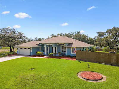 8890 Cypresswood Dr Lake Wales, FL 33898