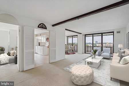 250 S Reynolds St #1009 Alexandria, VA 22304