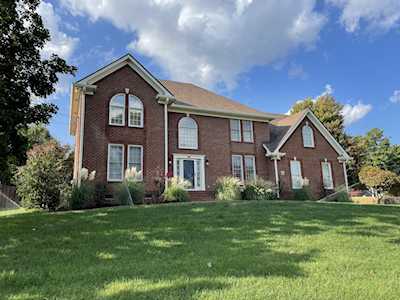 144 Ballentrae Dr Hendersonville, TN 37075