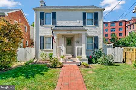 1112 S Edgewood St Arlington, VA 22204