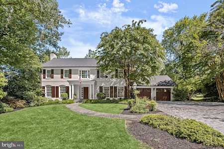 6939 Greentree Rd Bethesda, MD 20817