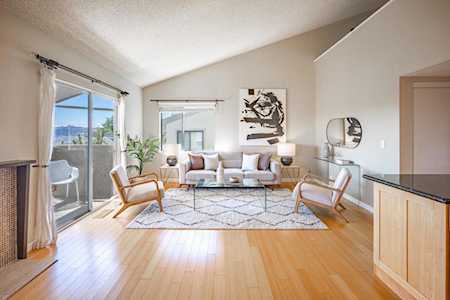 651 Stonegate Dr South San Francisco, CA 94080