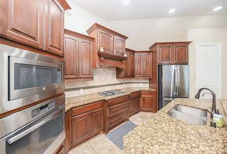 2327 Falcon Brook Dr Katy, TX 77494