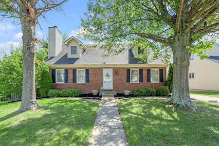 3352 Squire Oak Dr Lexington, KY 40515