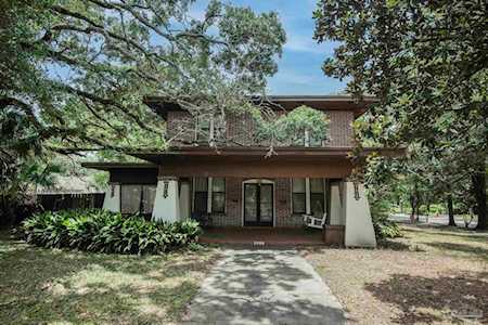 1221 N Reus St Pensacola, FL 32501