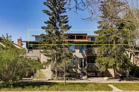 332 6 Ave NE #401 Calgary, AB T2E 0L9