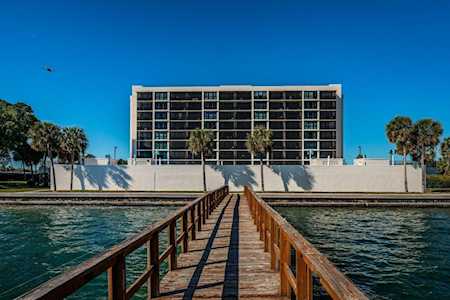 7100 Sunshine Skyway Ln S #508 St. Petersburg, FL 33711