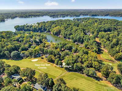 1016 Palmyra Dr Tega Cay, SC 29708