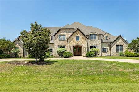 4512 Mahogany Lane Copper Canyon, TX 75077
