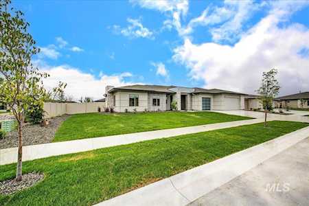 2391 S Grinberg Pl. Meridian, ID 83642
