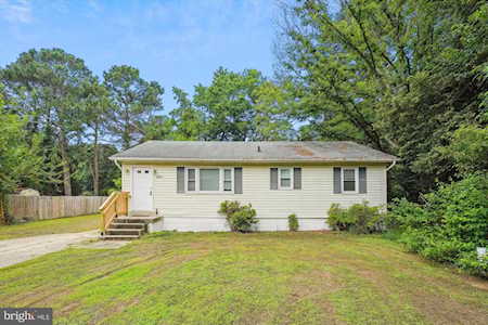 29871 Lee Rd Mechanicsville, MD 20659