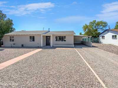 5366 E 19th St Tucson, AZ 85711