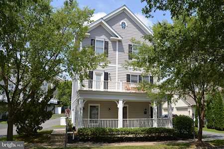415 Leaning Oak St Gaithersburg, MD 20878