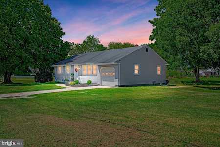 62 Fort Mott Rd Pennsville, NJ 08070