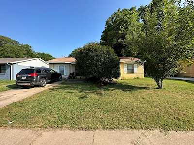 2807 Gilbert Circle Arlington, TX 76010