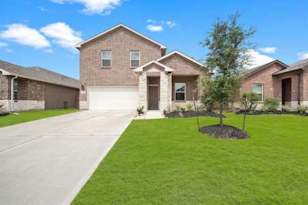 911 Modesto Dr Rosharon, TX 77583