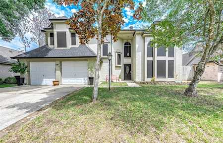 2915 Tower Bridge Ct Pearland, TX 77581