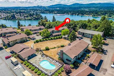 3560 Narrows View Ln NE #202 Bremerton, WA 98310