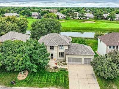 8943 Farnsworth Avenue N Brooklyn Park, MN 55443