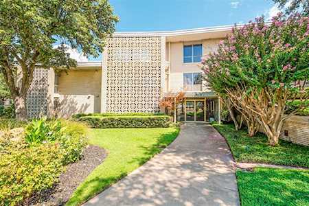 2301 Ridgmar Plaza #16 Fort Worth, TX 76116