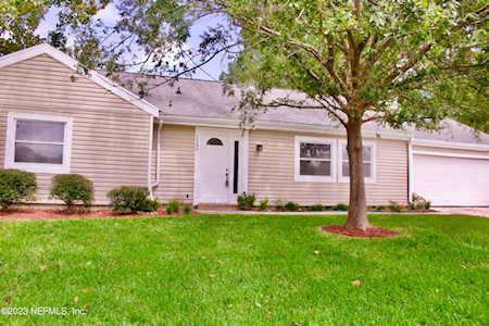 2189 The Woods DR E Jacksonville, FL 32246