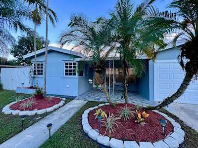 6620 Evans Street Hollywood, FL 33024