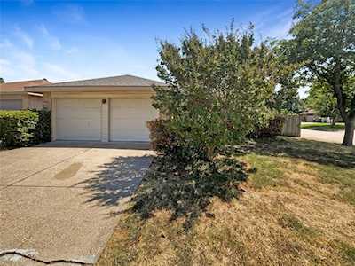 5425 Boxelder Drive Arlington, TX 76018