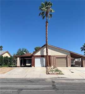 7246 Vireo Dr Las Vegas, NV 89147