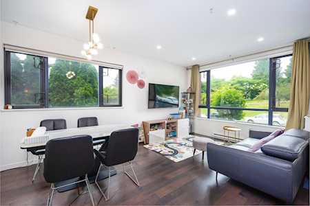 6442 Ash Street Vancouver, BC V5Z 3G9