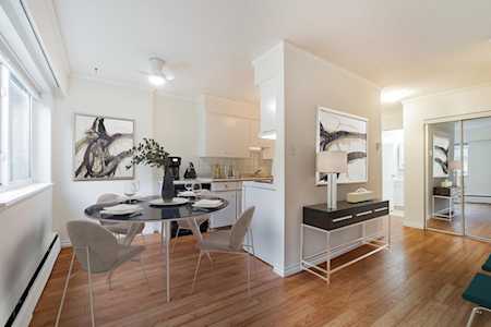 36 E 14th Avenue #105 Vancouver, BC V5T 4C9
