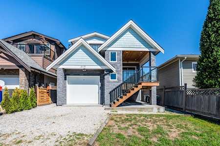 219 Campbell Street New Westminster, BC V3M 5K8
