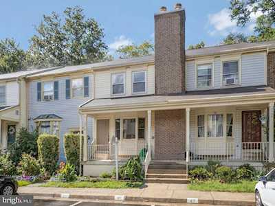 3704 Roxbury Ln Alexandria, VA 22309
