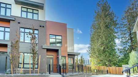 2035 Glenaire Drive #154 North Vancouver, BC V7P 1Y3