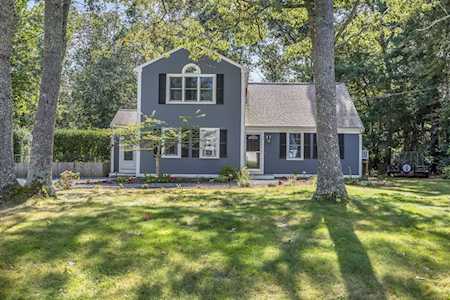 24 Joe Jay Ln Sandwich, MA 02644