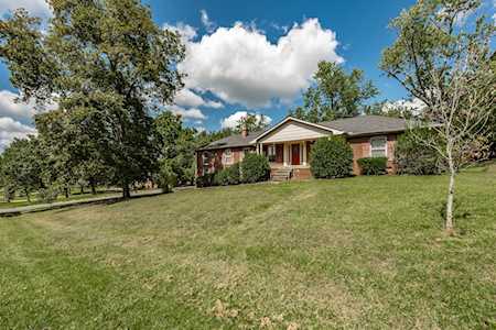 107 Hickory Heights Dr Hendersonville, TN 37075