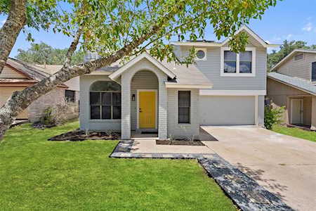 8304 Washita DR Austin, TX 78749