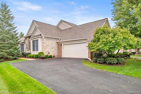 16902 W Lochmoor Circle #33 Northville Twp, MI 48168