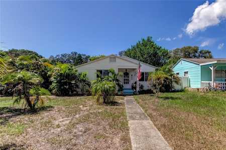 713 60th St S Gulfport, FL 33707