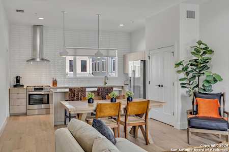 203 Paschal St San Antonio, TX 78212