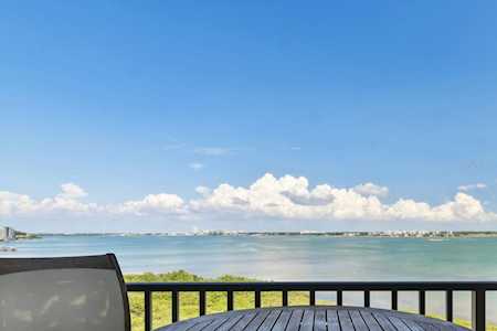 1501 Gulf Blvd #605 Clearwater, FL 33767
