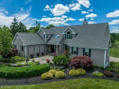 9 White Tail Way Clinton Twp., NJ 08801