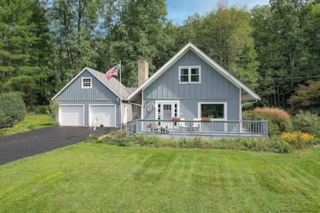 20 Beechford Drive Boiceville, NY 12412
