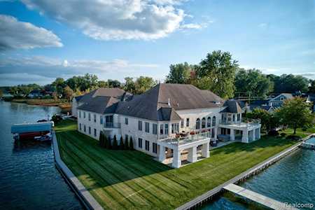 13232 Enid Blvd Fenton Twp, MI 48430